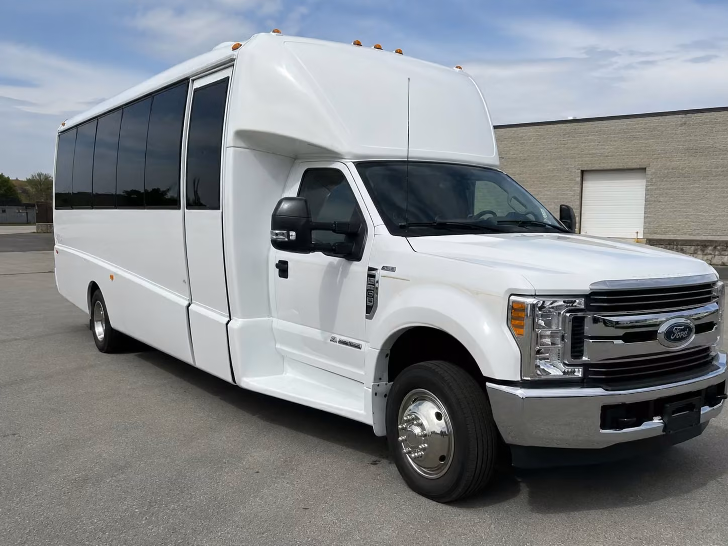 18 passenger minibus